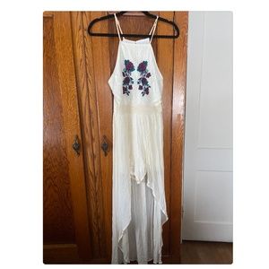 Francesca's/Blue Rain White Lace High-Lo Romper with Floral/Rose Design